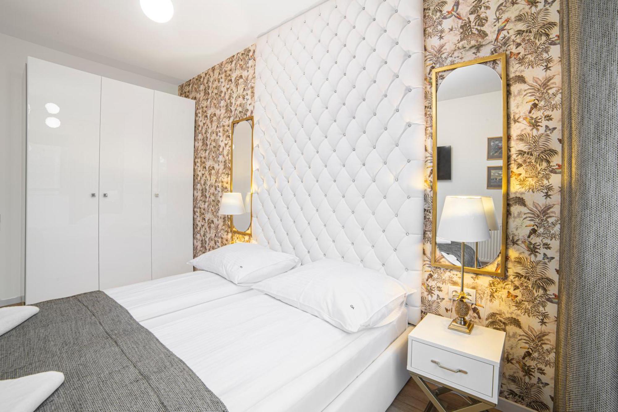Apartament Amber Centrum Z Basenem Apartment กดัญสก์ ภายนอก รูปภาพ